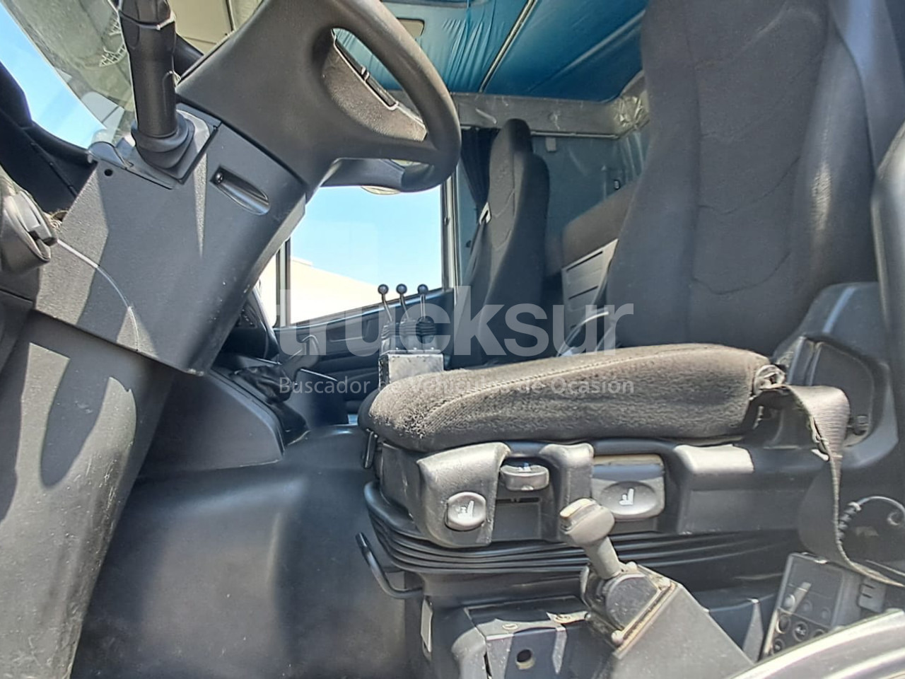מזהיר, משאית מנוף IVECO AT260SY/PS 360CV: תמונה 29