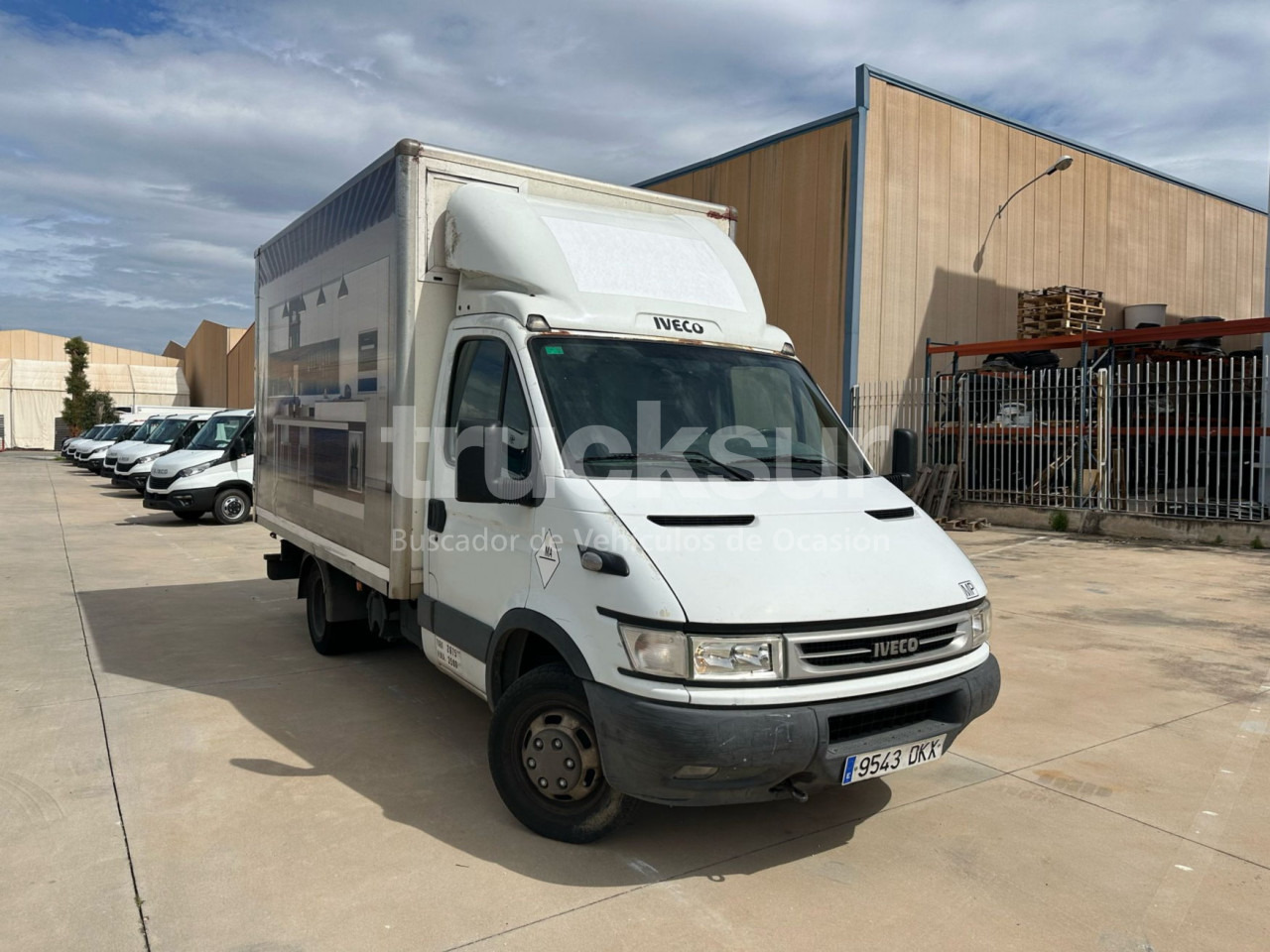IVECO DAILY 35C14 - כלי רכב מסחרי עם תיבה: תמונה 2 IVECO DAILY 35C14 - כלי רכב מסחרי עם תיבה: תמונה 2