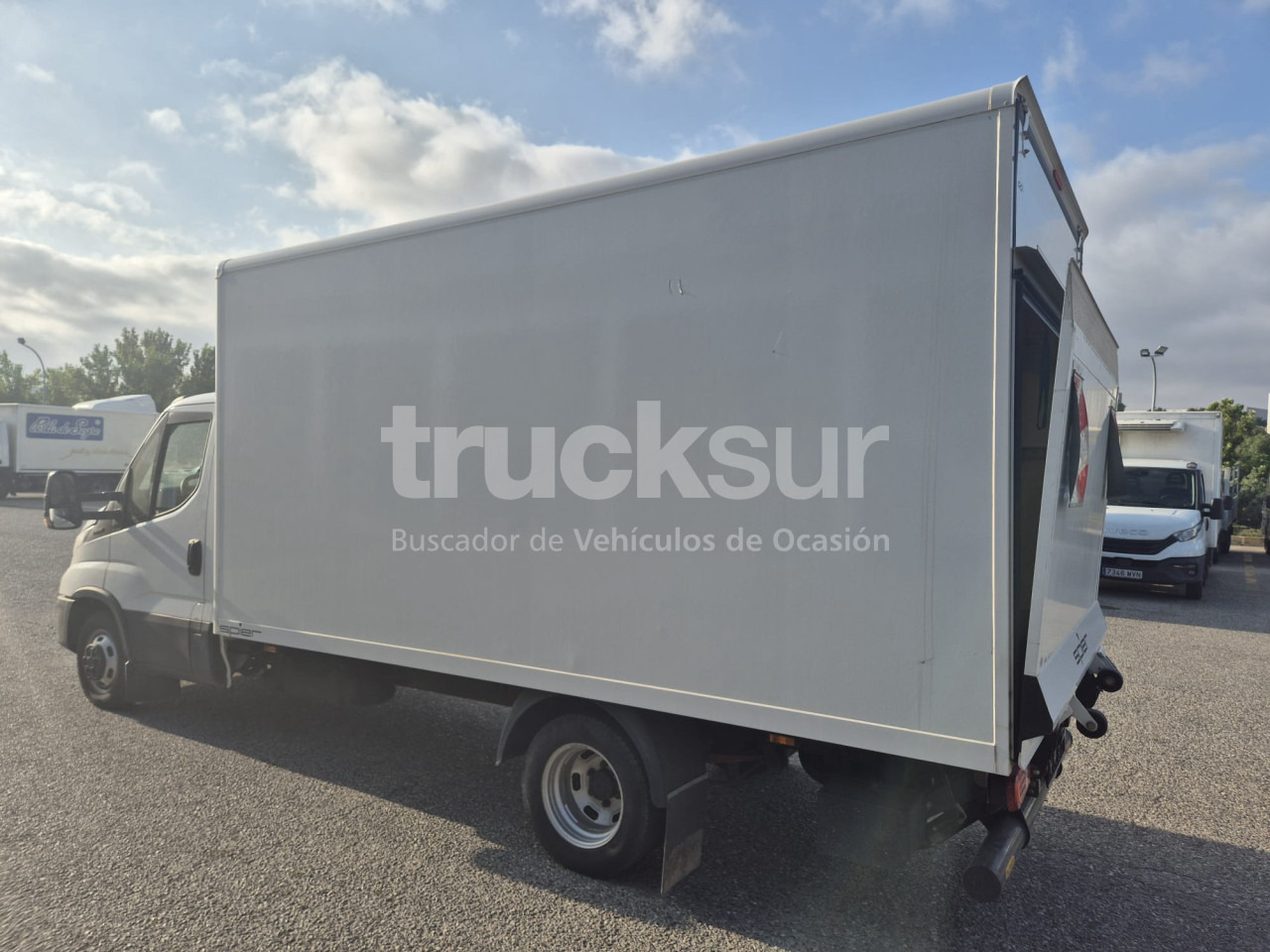 IVECO DAILY 35C16H - כלי רכב מסחרי עם תיבה: תמונה 4 IVECO DAILY 35C16H - כלי רכב מסחרי עם תיבה: תמונה 4