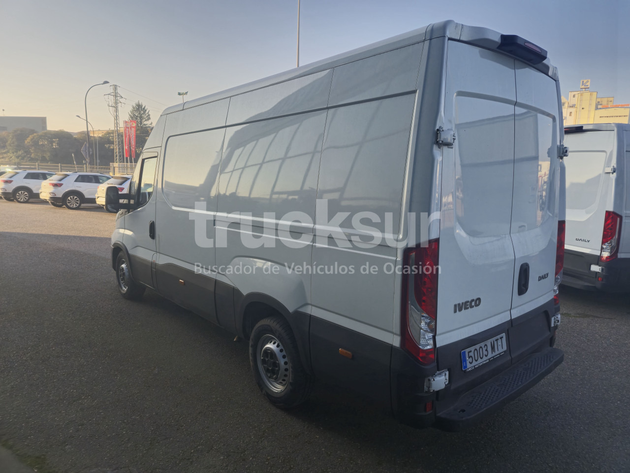 IVECO DAILY 35S16V 12M3 - כלי רכב מסחרי עם תיבה: תמונה 4 IVECO DAILY 35S16V 12M3 - כלי רכב מסחרי עם תיבה: תמונה 4