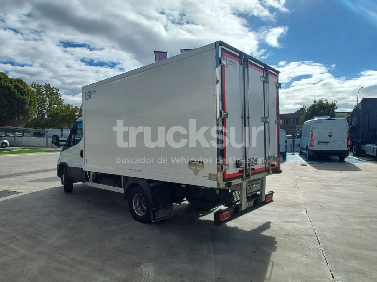 IVECO DAILY 70C14 FRC-X - משאית תיבה: תמונה 3 IVECO DAILY 70C14 FRC-X - משאית תיבה: תמונה 3