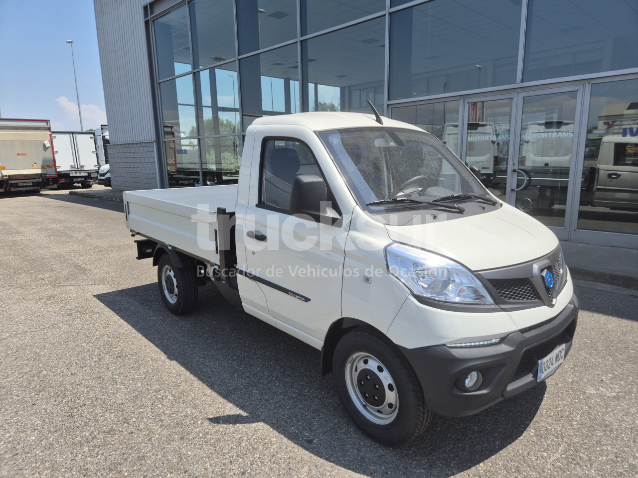 IVECO PIAGGIO PORTER 1.5I LONG RANGE - כלי רכב מסחרי במיטה שטוחה: תמונה 1 IVECO PIAGGIO PORTER 1.5I LONG RANGE - כלי רכב מסחרי במיטה שטוחה: תמונה 1