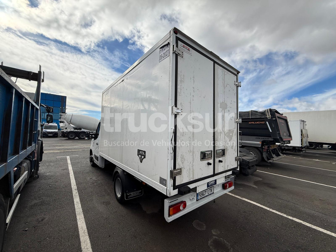 RENAULT 165.35 FRC-X P/E - כלי רכב מסחרי עם תיבה: תמונה 3 RENAULT 165.35 FRC-X P/E - כלי רכב מסחרי עם תיבה: תמונה 3