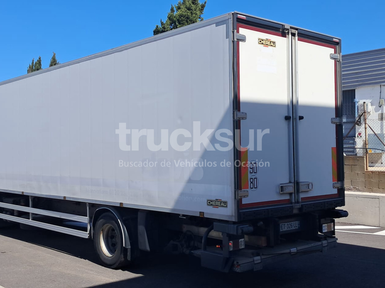 RENAULT D320.18 - משאית קירור: תמונה 4 RENAULT D320.18 - משאית קירור: תמונה 4