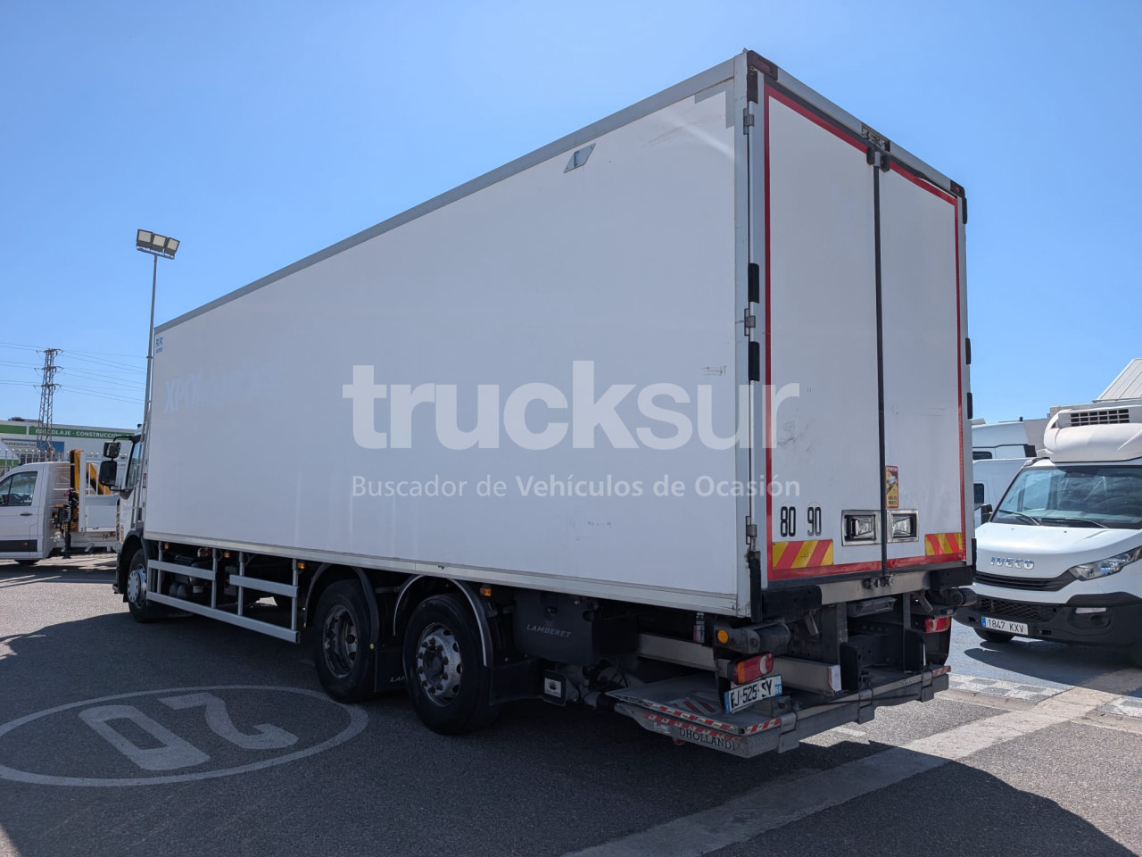 RENAULT D320.26 ejes 6x2*4 - משאית קירור: תמונה 3 RENAULT D320.26 ejes 6x2*4 - משאית קירור: תמונה 3