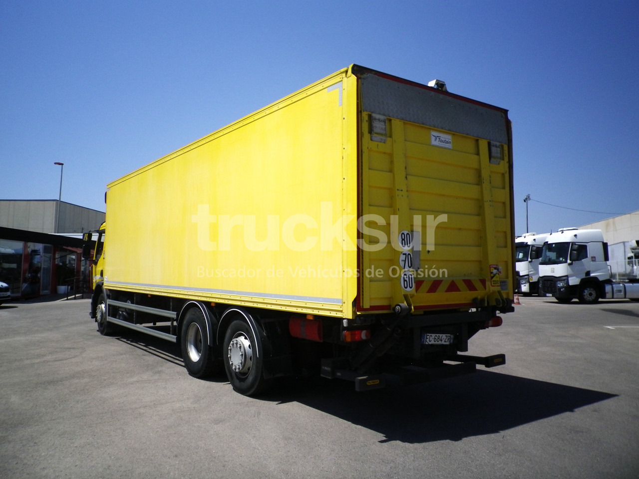 RENAULT D380.26 6X2*4 ejes 6x2*4 - משאית תיבה: תמונה 5 RENAULT D380.26 6X2*4 ejes 6x2*4 - משאית תיבה: תמונה 5