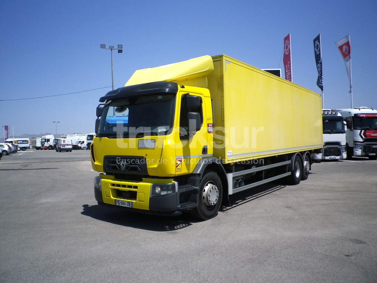 RENAULT D380.26 6X2*4 ejes 6x2*4 - משאית תיבה: תמונה 1 RENAULT D380.26 6X2*4 ejes 6x2*4 - משאית תיבה: תמונה 1
