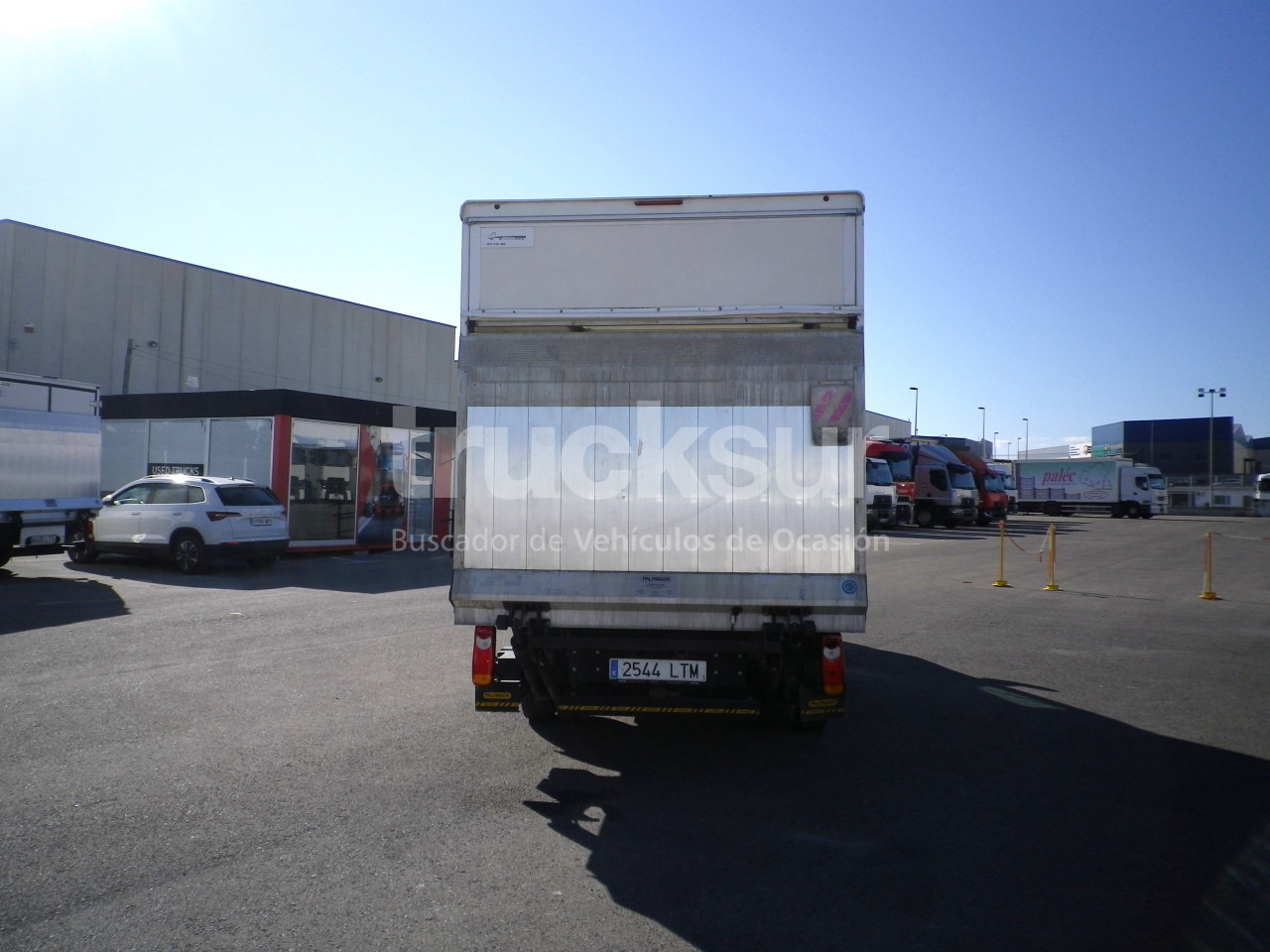 כלי רכב מסחרי עם תיבה RENAULT MASTER 165.35 GV: תמונה 6 כלי רכב מסחרי עם תיבה RENAULT MASTER 165.35 GV: תמונה 6