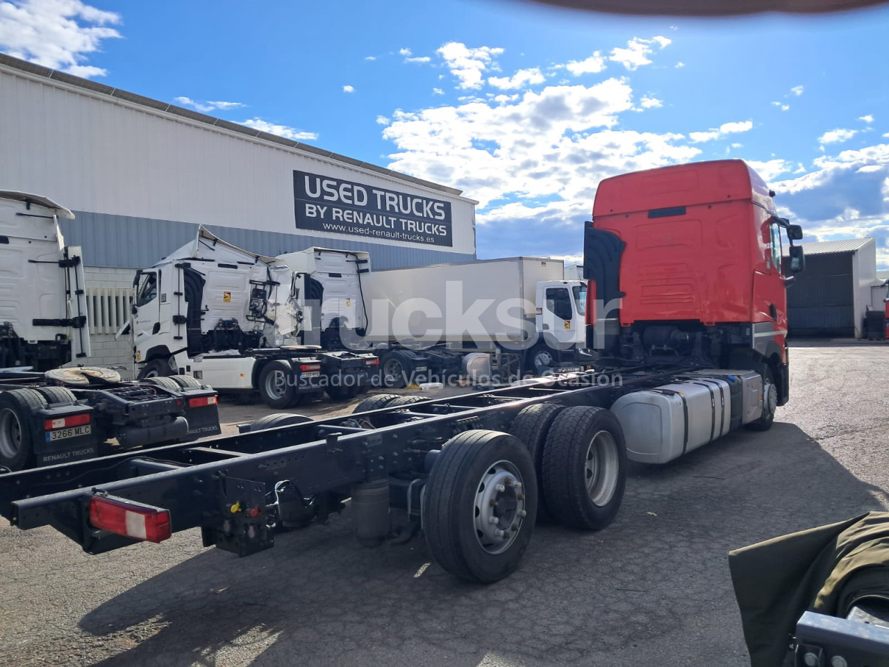 RENAULT T480 HIGH SLEEPER CAB 6X2*4 ejes 6x2*4 - משאית עם שלדת תא: תמונה 3 RENAULT T480 HIGH SLEEPER CAB 6X2*4 ejes 6x2*4 - משאית עם שלדת תא: תמונה 3