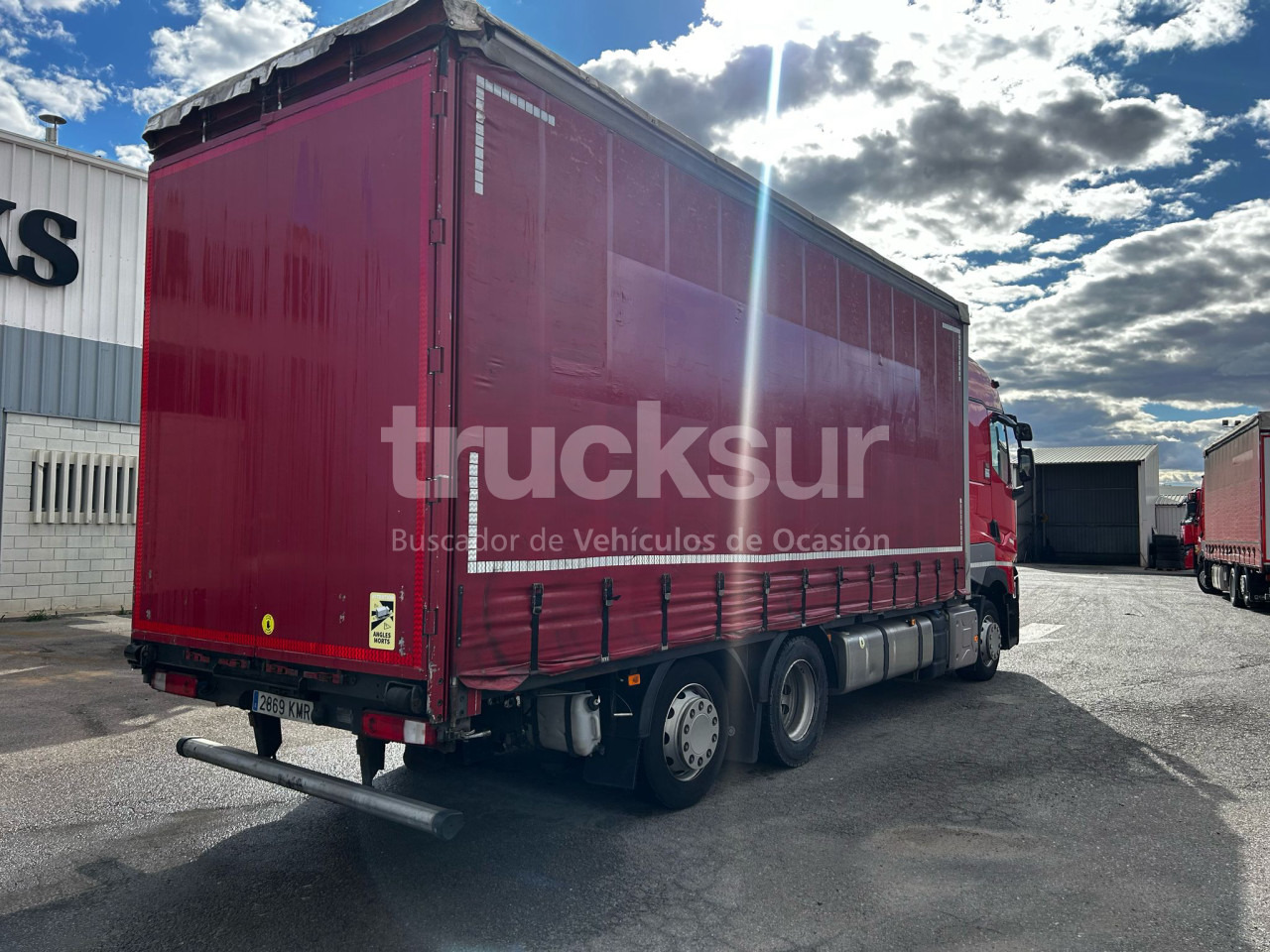 RENAULT T480 HIGH SLEEPER CAB 6X2*4 ejes 6x2*4 - משאית וילונות צד: תמונה 3 RENAULT T480 HIGH SLEEPER CAB 6X2*4 ejes 6x2*4 - משאית וילונות צד: תמונה 3