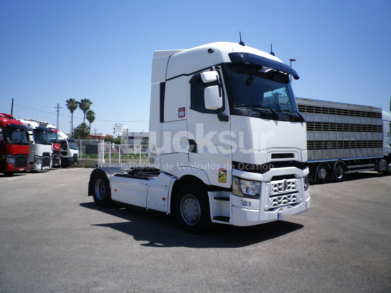 RENAULT T520 HIGH SLEEPER CAB - יחידת טרקטור: תמונה 3 RENAULT T520 HIGH SLEEPER CAB - יחידת טרקטור: תמונה 3