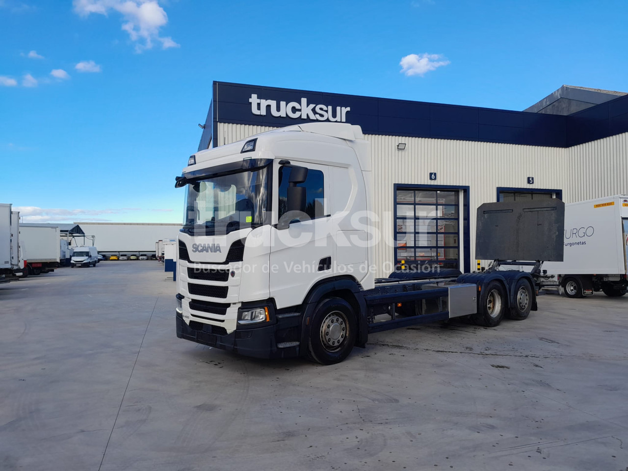 SCANIA R450.26 ejes 6x2*4 - משאית עם שלדת תא: תמונה 5 SCANIA R450.26 ejes 6x2*4 - משאית עם שלדת תא: תמונה 5
