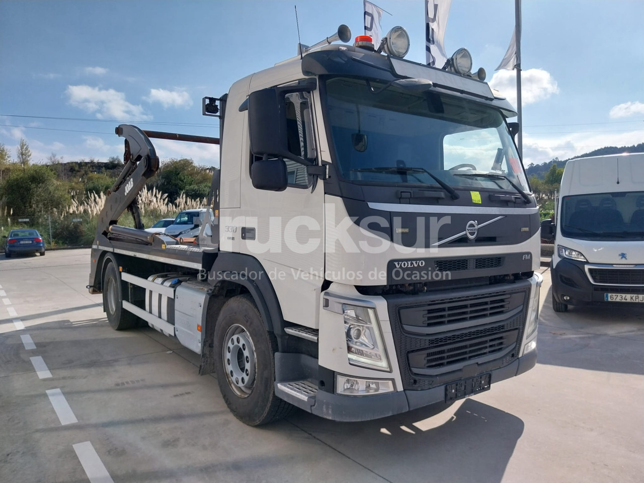 VOLVO FM 330HP - משאית דילוג העמסה: תמונה 3 VOLVO FM 330HP - משאית דילוג העמסה: תמונה 3
