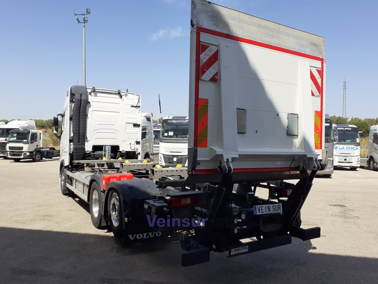 VOLVO FH4 I-SAVE - משאית: תמונה 4 VOLVO FH4 I-SAVE - משאית: תמונה 4