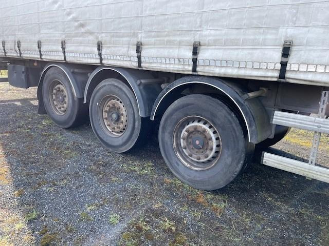 Fruehauf - סמיטריילר עם וילונות צד: תמונה 3 Fruehauf - סמיטריילר עם וילונות צד: תמונה 3