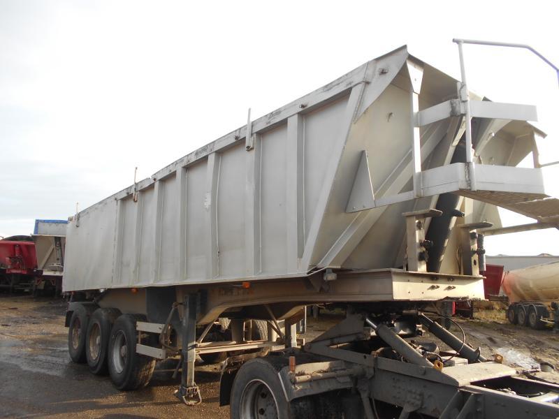 General Trailers - סמיטריילר עם מזהיר: תמונה 2 General Trailers - סמיטריילר עם מזהיר: תמונה 2