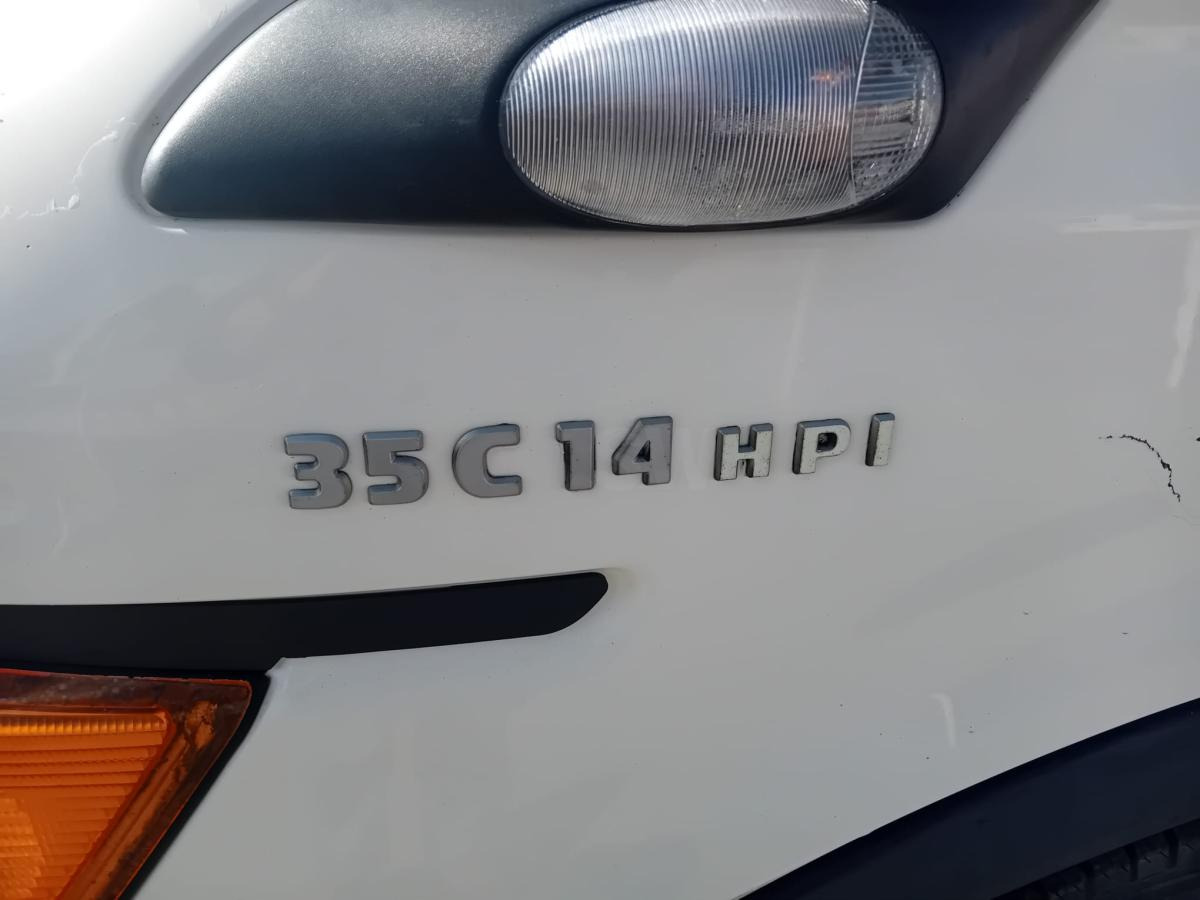 Iveco 35C14HPI - משאית גרירה: תמונה 3 Iveco 35C14HPI - משאית גרירה: תמונה 3