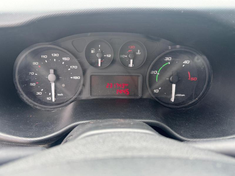 כלי רכב מסחרי מזהיר Iveco Daily 35C15: תמונה 18
