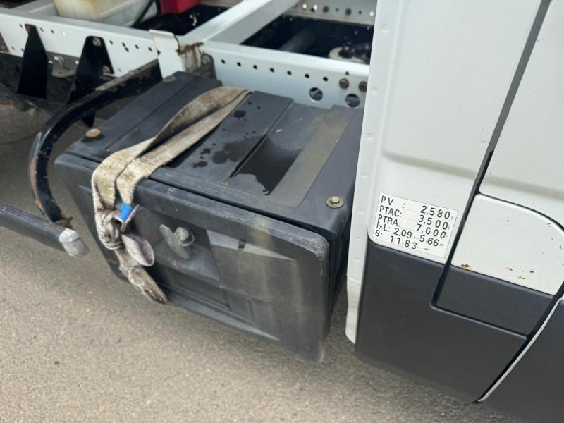 כלי רכב מסחרי מזהיר Iveco Daily 35C15: תמונה 6