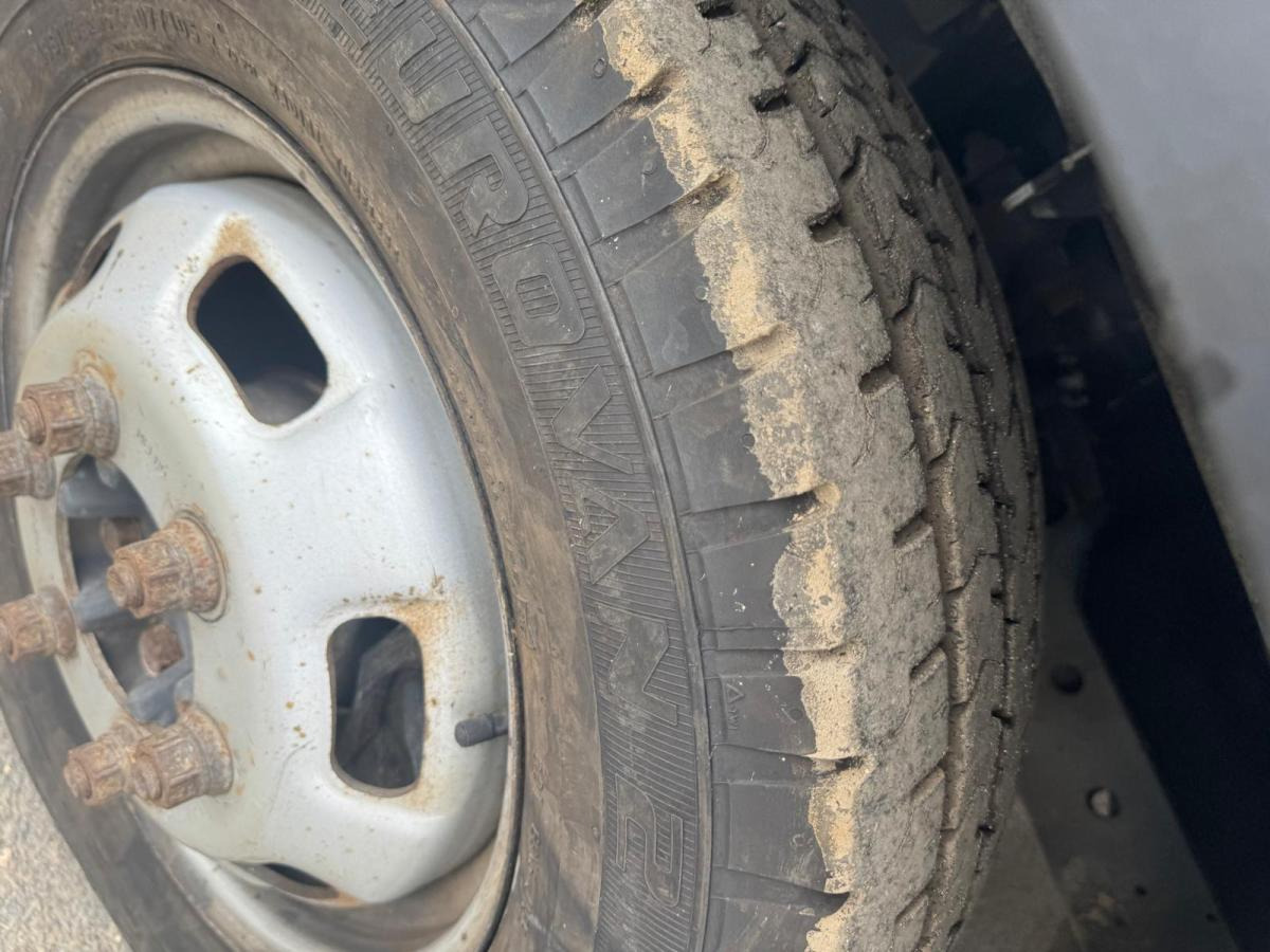 כלי רכב מסחרי מזהיר Iveco Daily 35C15: תמונה 13