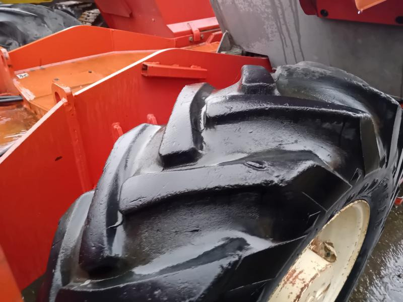 Manitou 1232 turbo - מלגזת שטח קשה: תמונה 2 Manitou 1232 turbo - מלגזת שטח קשה: תמונה 2