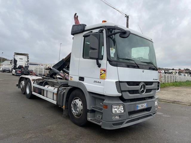 Mercedes Actros 2544 - משאית הרמת וו: תמונה 2 Mercedes Actros 2544 - משאית הרמת וו: תמונה 2