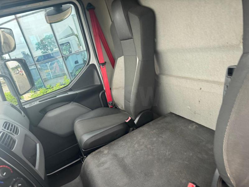 משאית תיבה Renault D-Series: תמונה 13