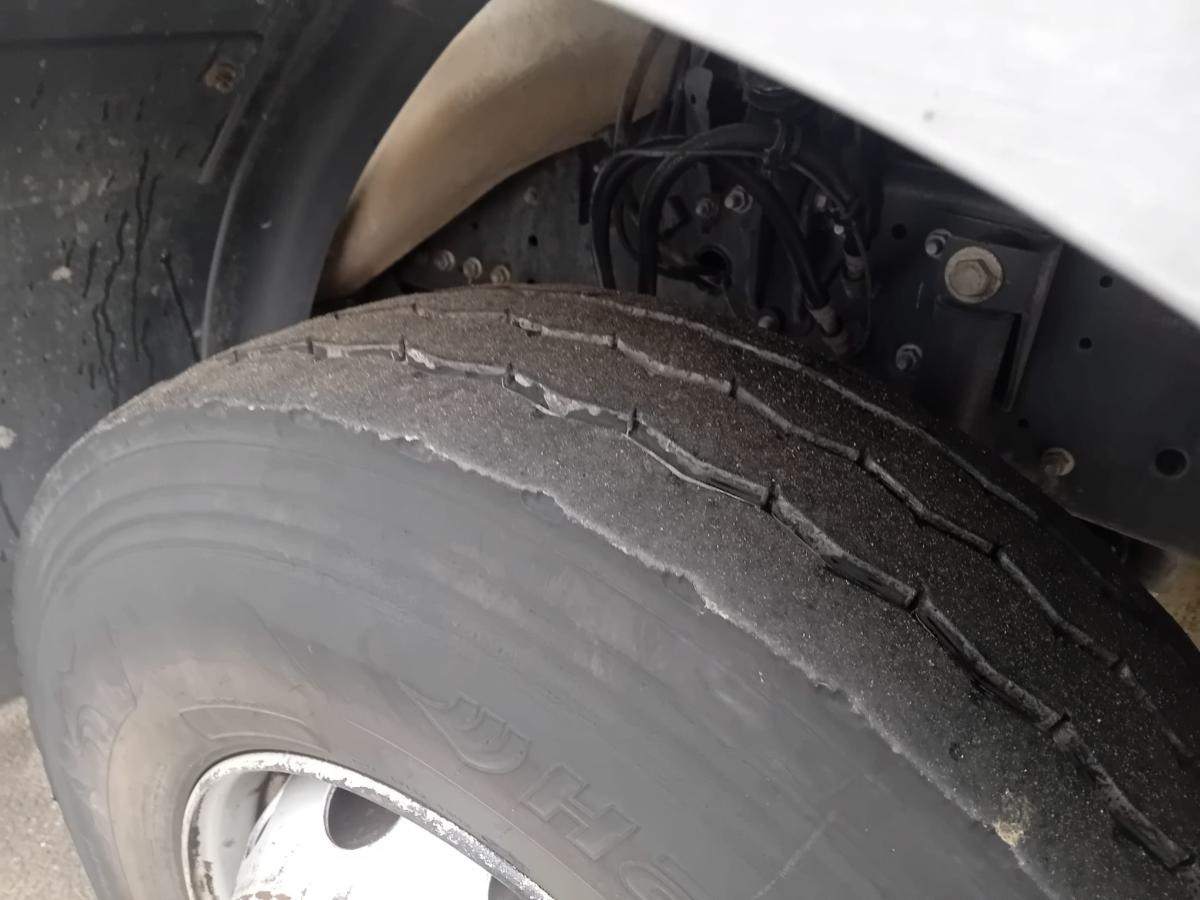 מזהיר Renault Kerax 370.19 DXI: תמונה 7