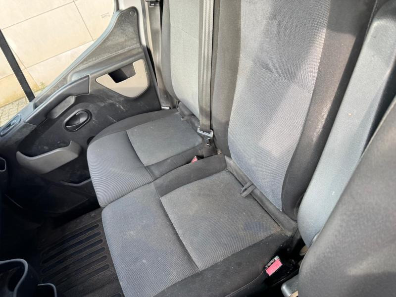 כלי רכב מסחרי מזהיר Renault Master 2.3 DCI 150: תמונה 13