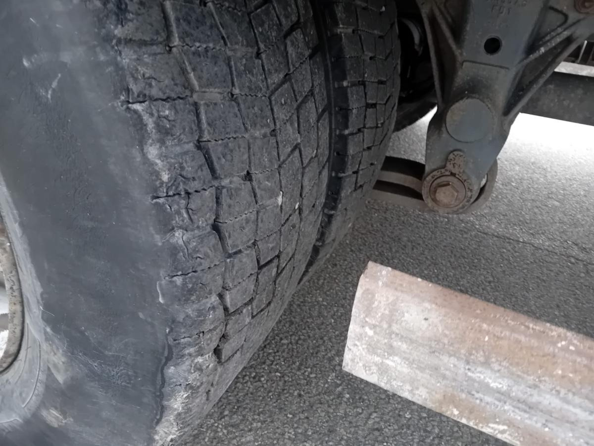 Renault Premium 280 DXI - משאית צד נופל/ שטוחה: תמונה 5 Renault Premium 280 DXI - משאית צד נופל/ שטוחה: תמונה 5