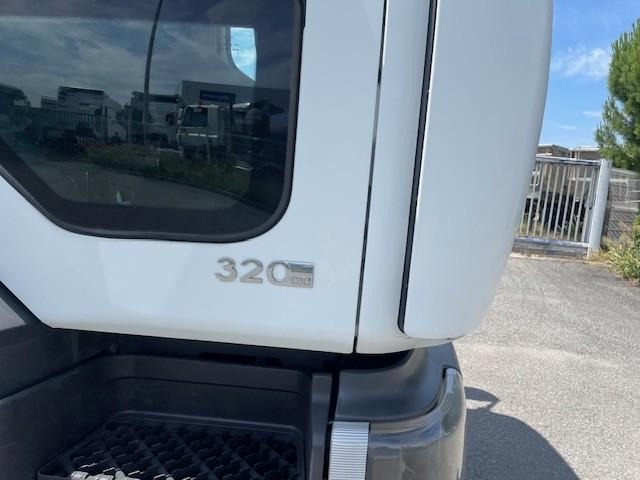 Renault Premium 320 DXI - משאית אשפה: תמונה 3 Renault Premium 320 DXI - משאית אשפה: תמונה 3