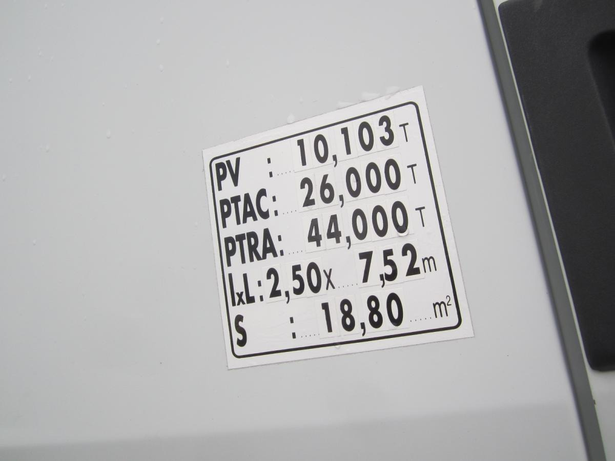 Renault Premium Lander 460 DXI - יחידת טרקטור: תמונה 4 Renault Premium Lander 460 DXI - יחידת טרקטור: תמונה 4