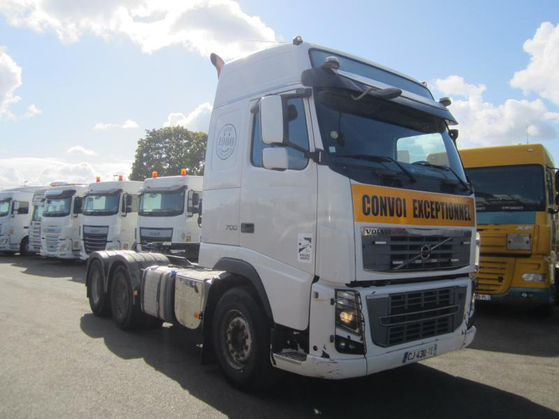 Volvo FH16 700 - יחידת טרקטור: תמונה 2 Volvo FH16 700 - יחידת טרקטור: תמונה 2