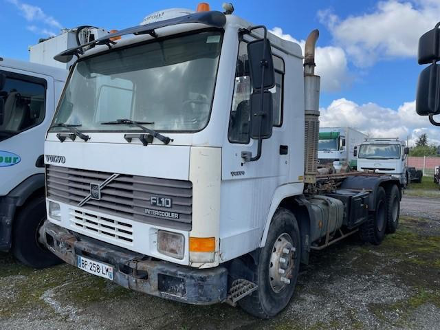 Volvo FL10 - משאית הרמת וו: תמונה 1 Volvo FL10 - משאית הרמת וו: תמונה 1