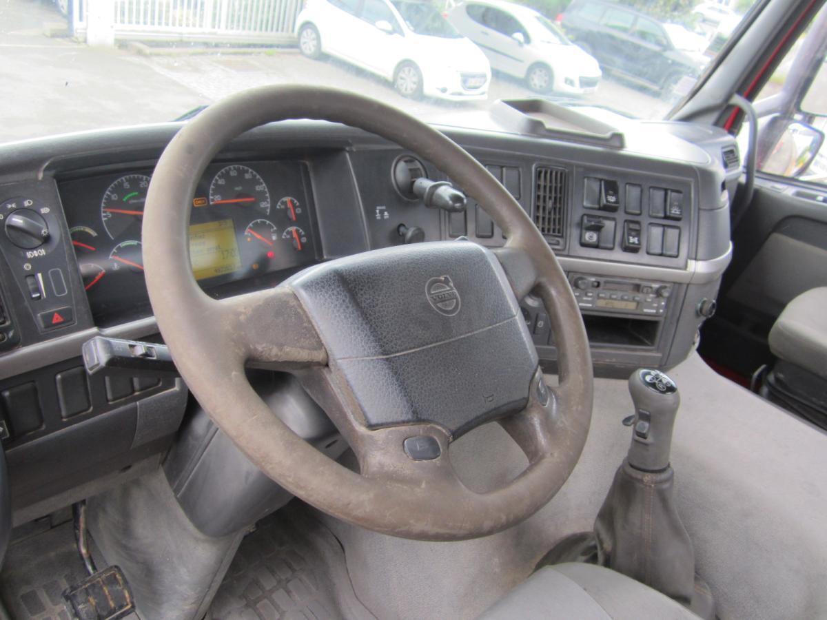 Volvo FM12 380 - משאית הרמת וו: תמונה 3 Volvo FM12 380 - משאית הרמת וו: תמונה 3