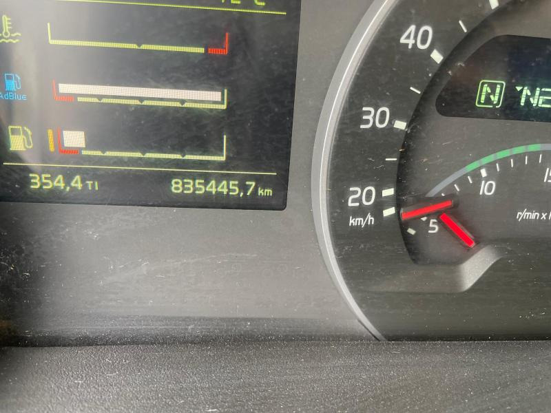 יחידת טרקטור Volvo FMX 460: תמונה 9