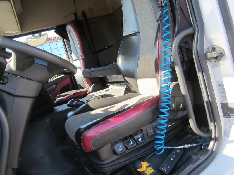 יחידת טרקטור Volvo FMX 460: תמונה 9
