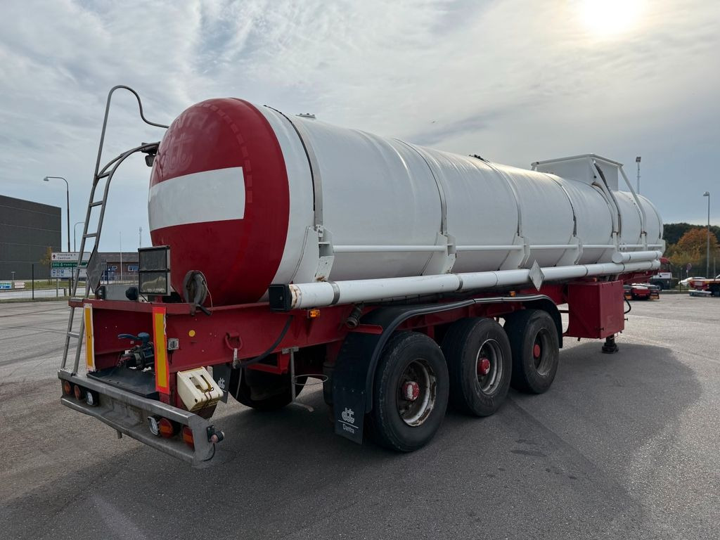 Blumhardt 3 axle 29.000 L ADR Tank trailer Blumhardt 3 axle 29.000 L ADR Tanktrailer - סמיטריילר מכל: תמונה 3 Blumhardt 3 axle 29.000 L ADR Tank trailer Blumhardt 3 axle 29.000 L ADR Tanktrailer - סמיטריילר מכל: תמונה 3