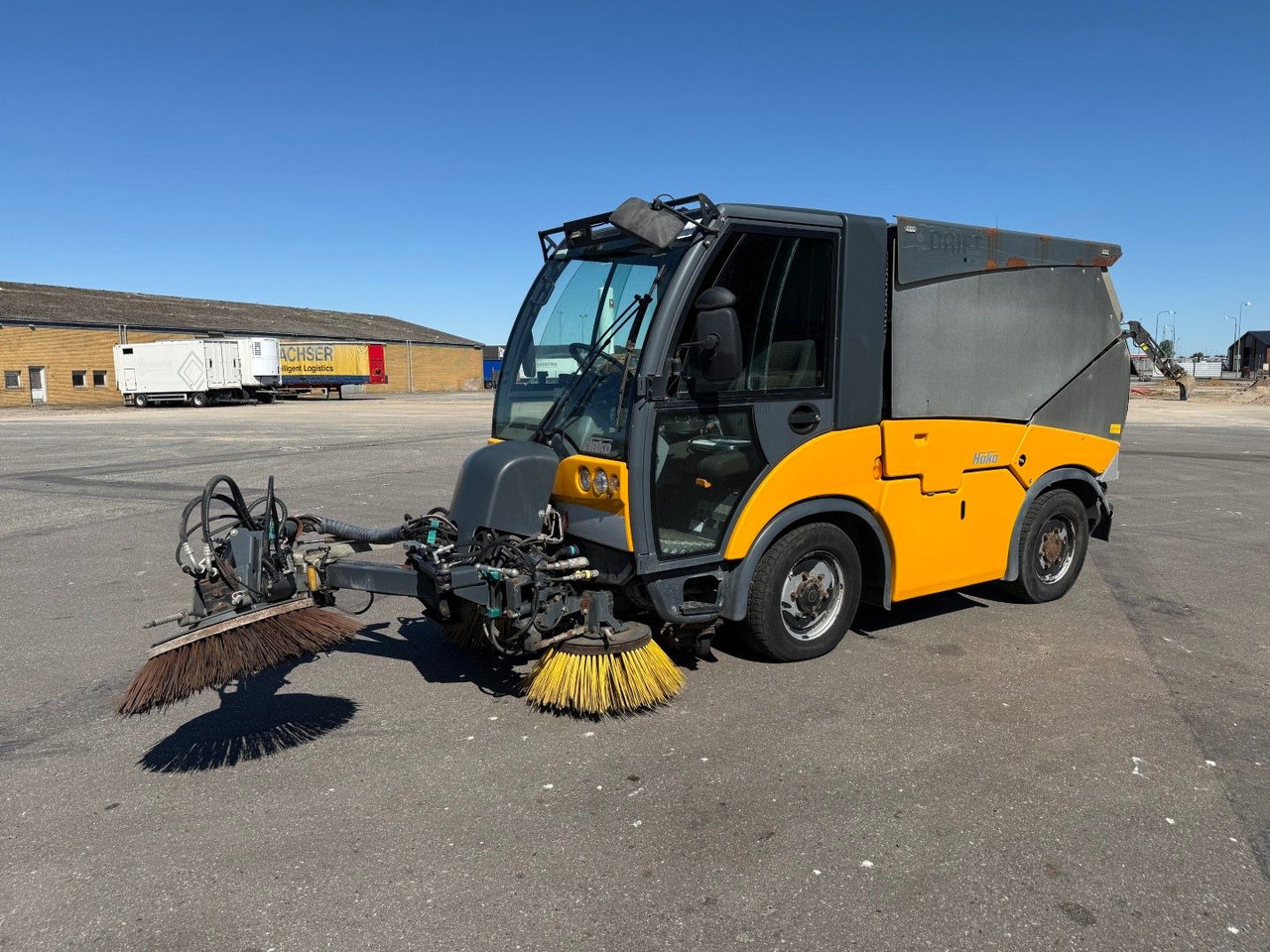 Hako Citymaster 2000 4x4 Euro 5 Kehrmaschine - מטאטא כבישים: תמונה 1 Hako Citymaster 2000 4x4 Euro 5 Kehrmaschine - מטאטא כבישים: תמונה 1