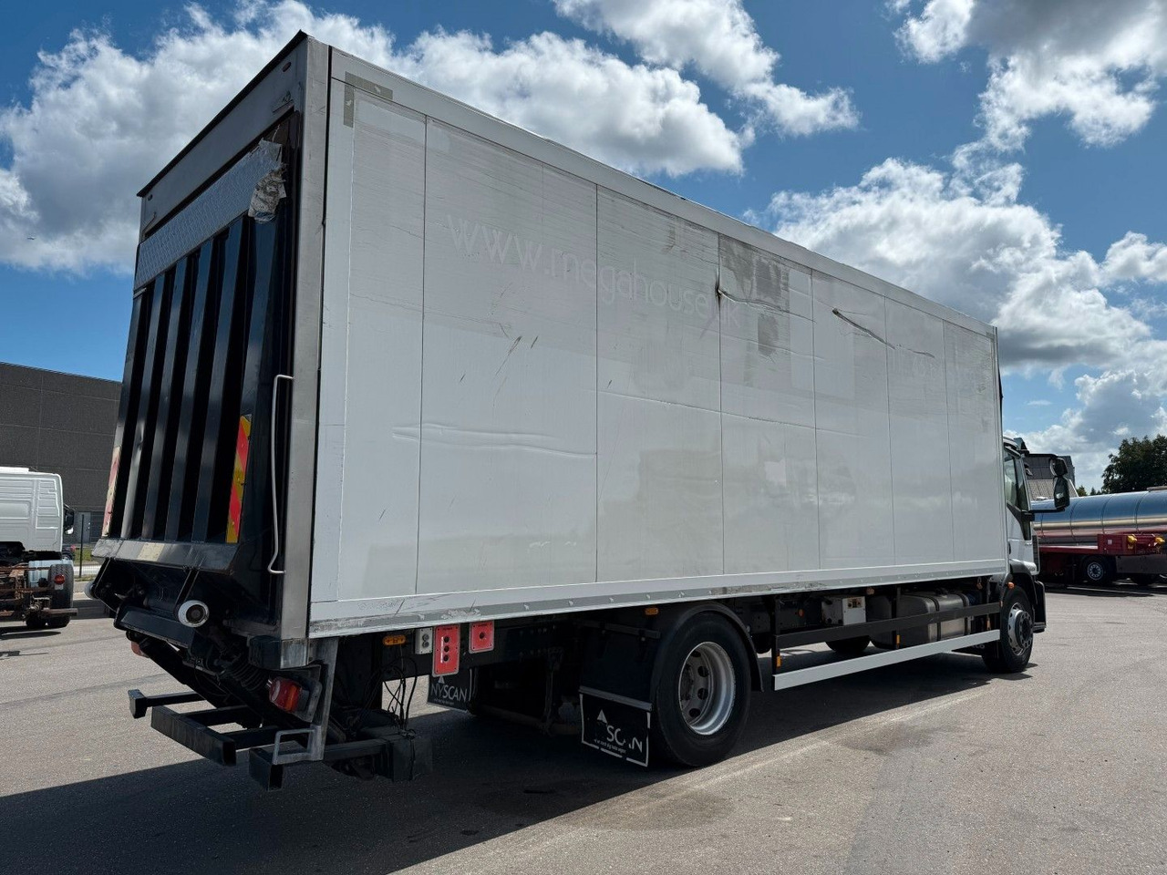 Iveco 180E32 4x2 Schmitz / Thermo King T-1200R Spectru Iveco 180E32 4x2 Schmitz / Thermo King T-1200R Spectru - משאית קירור: תמונה 3 Iveco 180E32 4x2 Schmitz / Thermo King T-1200R Spectru Iveco 180E32 4x2 Schmitz / Thermo King T-1200R Spectru - משאית קירור: תמונה 3