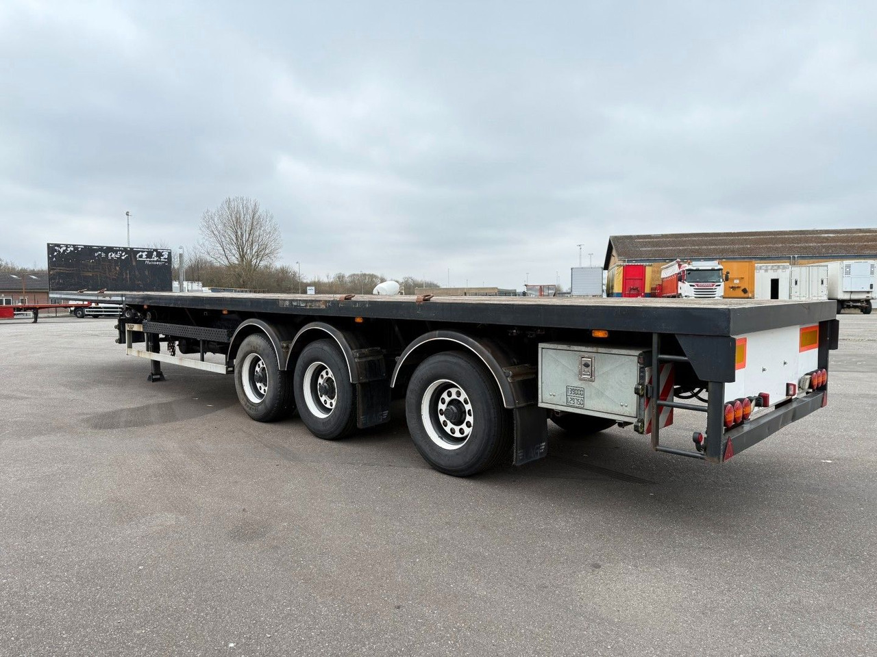 Lag 3 axle 7 m. Extendable / Last Axle Steering - סמיטריילר צד נופל/ שטוח: תמונה 4 Lag 3 axle 7 m. Extendable / Last Axle Steering - סמיטריילר צד נופל/ שטוח: תמונה 4