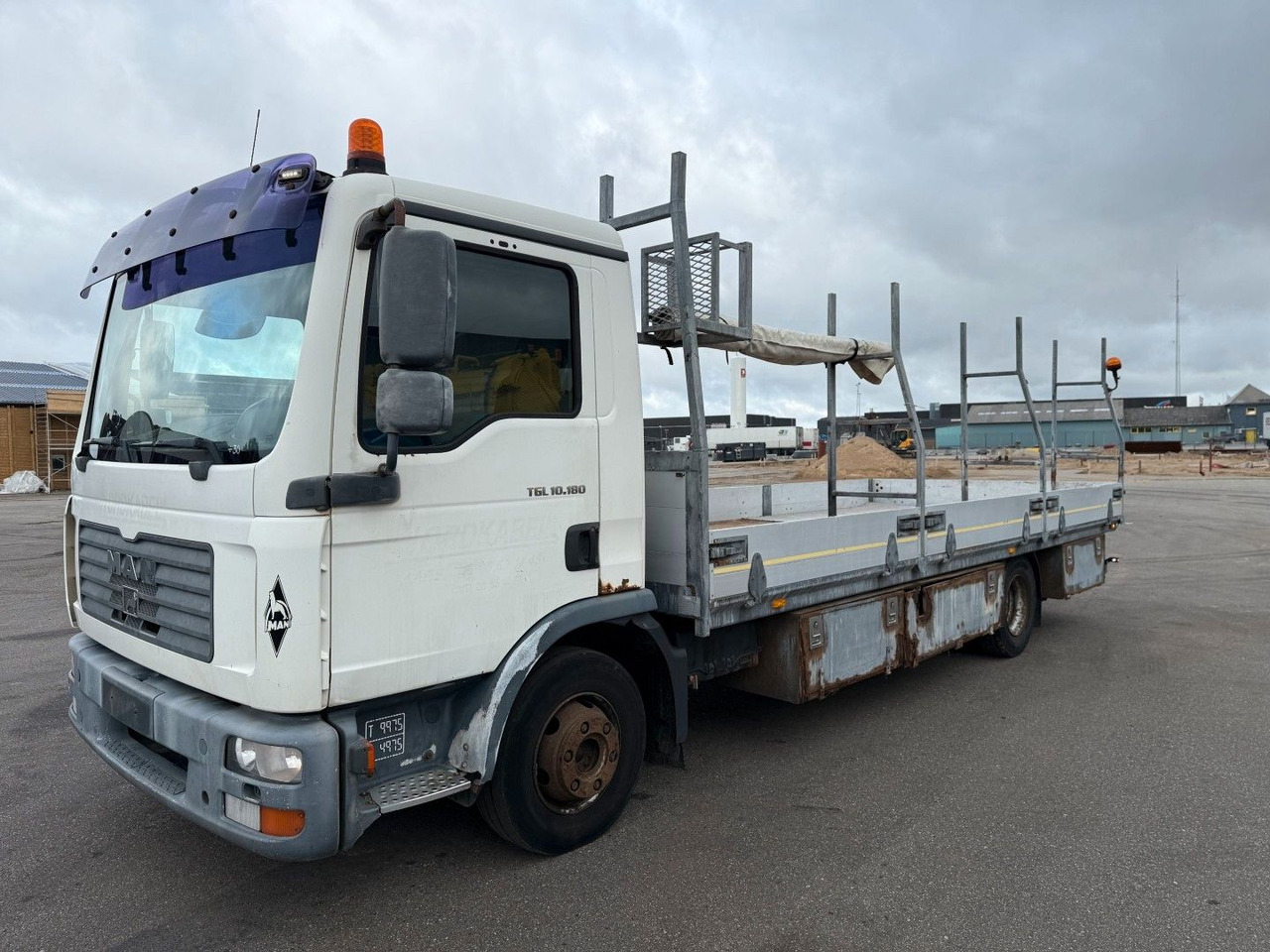 MAN TGL 10.180 4x2 Flatbed 6,,80 m. Euro 3 - משאית צד נופל/ שטוחה: תמונה 1 MAN TGL 10.180 4x2 Flatbed 6,,80 m. Euro 3 - משאית צד נופל/ שטוחה: תמונה 1