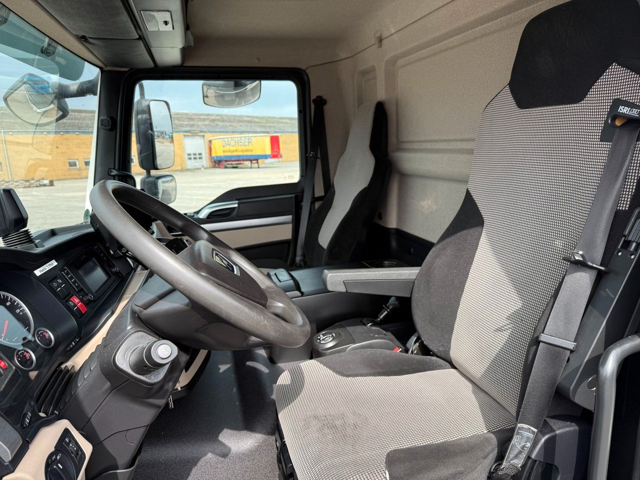 MAN TGL 12.220 4x2 Euro 6 Koffer - משאית תיבה: תמונה 5 MAN TGL 12.220 4x2 Euro 6 Koffer - משאית תיבה: תמונה 5