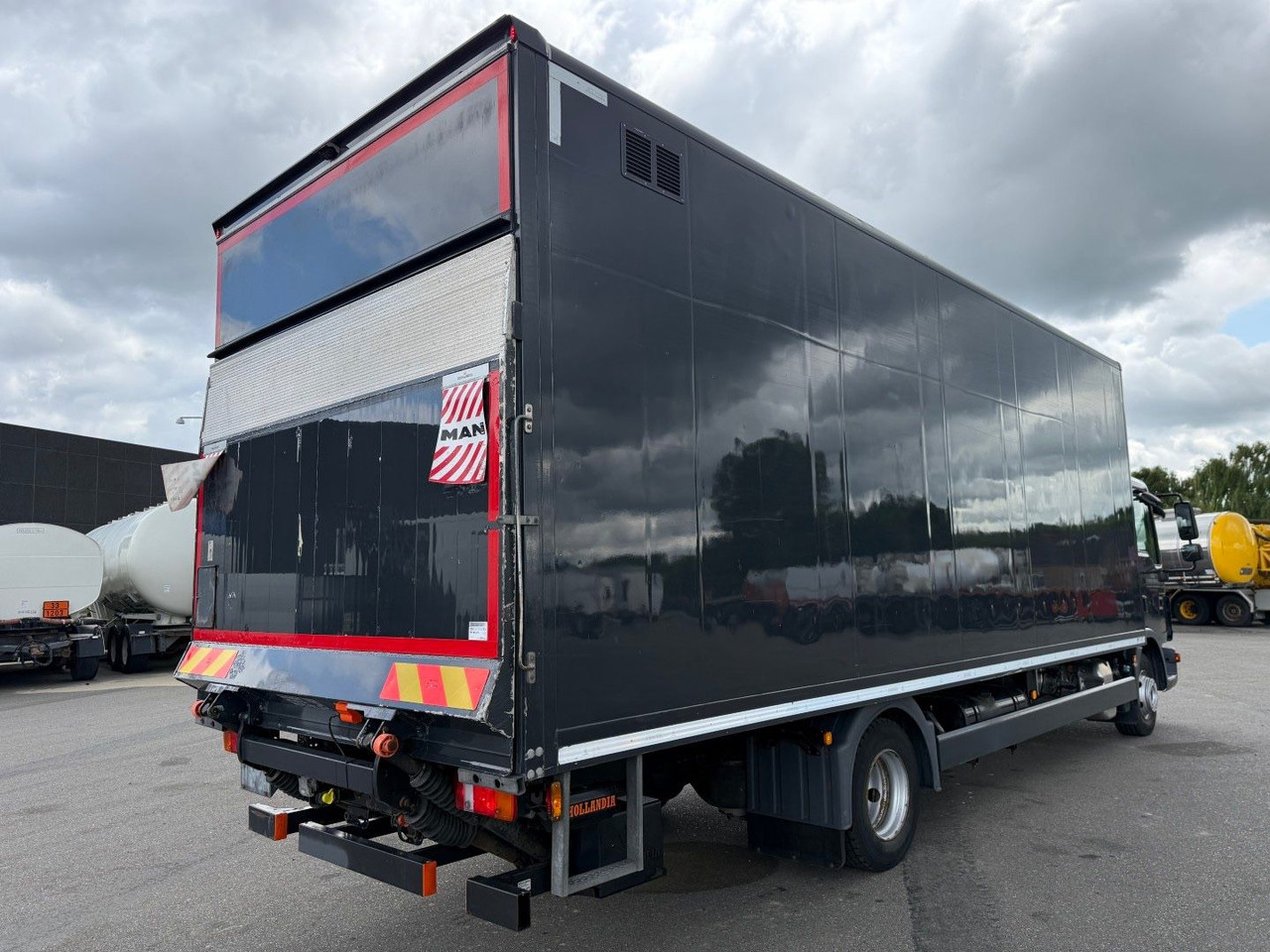 MAN TGL 12.250 Euro 6 Closed box / Koffer 7.20 m. - משאית תיבה: תמונה 3 MAN TGL 12.250 Euro 6 Closed box / Koffer 7.20 m. - משאית תיבה: תמונה 3
