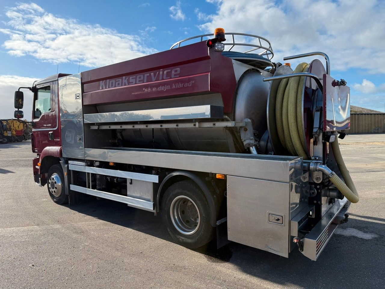 MAN TGM 14.250 VM-Tarm Stainless Steel 5600 l. Kombi - משאית ואקום: תמונה 4 MAN TGM 14.250 VM-Tarm Stainless Steel 5600 l. Kombi - משאית ואקום: תמונה 4