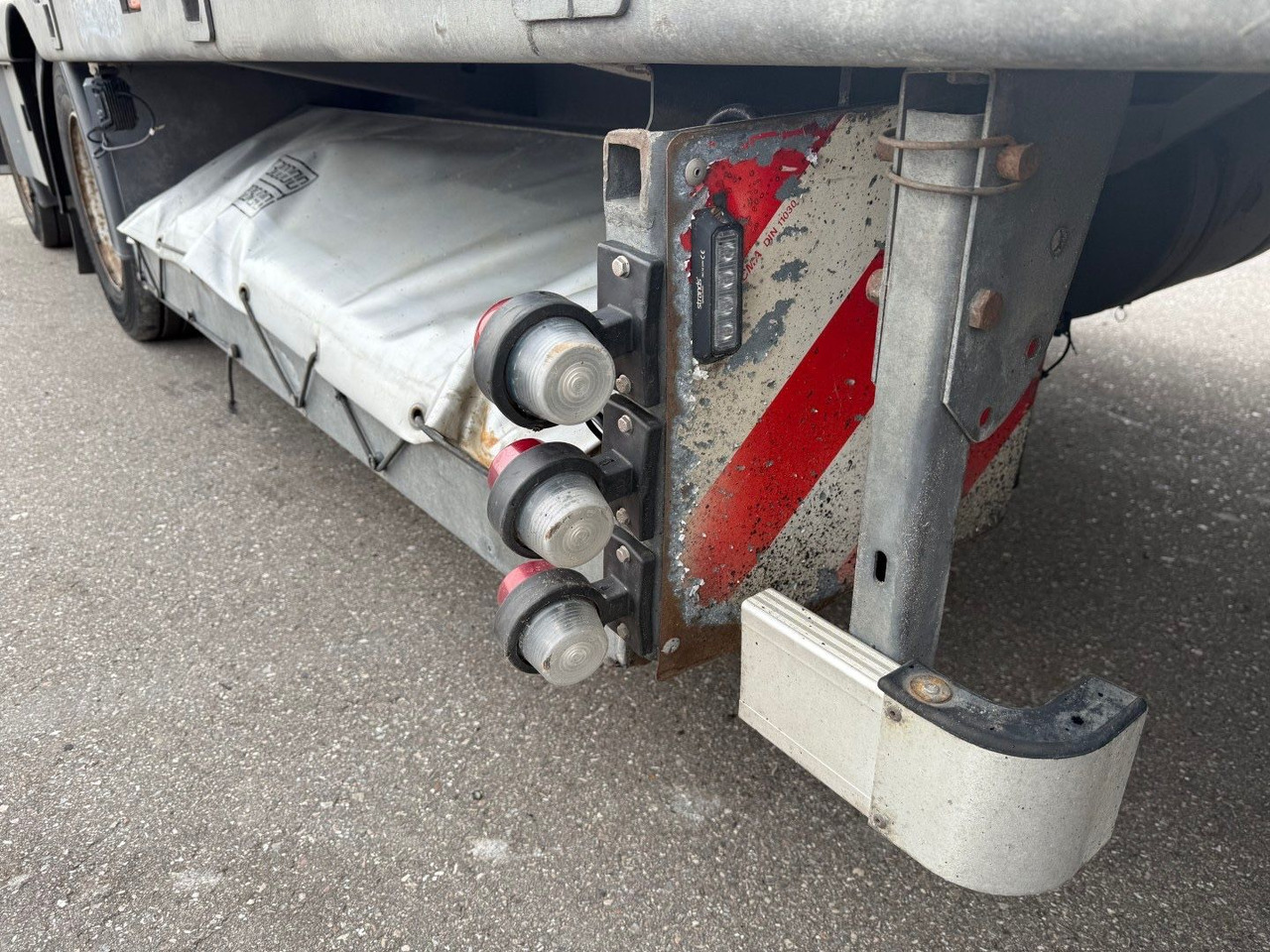 קרון נגרר עם מטען נמוך MTDK 4 Achsen 30 t. Maschinen Hydr. rampen: תמונה 8