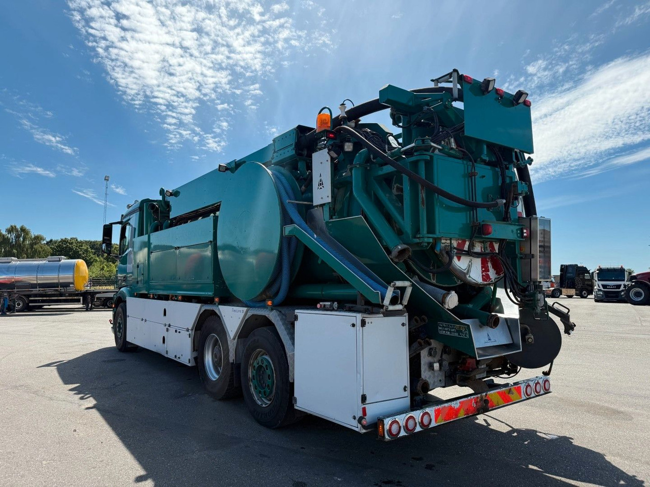 Mercedes-Benz Actros 2551 6x2*4 Hvidtved Larsen Flexline 311 - משאית ואקום: תמונה 4 Mercedes-Benz Actros 2551 6x2*4 Hvidtved Larsen Flexline 311 - משאית ואקום: תמונה 4