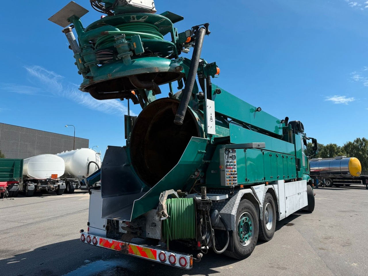 Mercedes-Benz Actros 2551 6x2*4 Hvidtved Larsen Flexline 311 - משאית ואקום: תמונה 5 Mercedes-Benz Actros 2551 6x2*4 Hvidtved Larsen Flexline 311 - משאית ואקום: תמונה 5