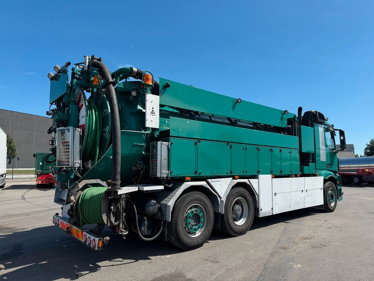 Mercedes-Benz Actros 2551 6x2*4 Hvidtved Larsen Flexline 311 - משאית ואקום: תמונה 3 Mercedes-Benz Actros 2551 6x2*4 Hvidtved Larsen Flexline 311 - משאית ואקום: תמונה 3