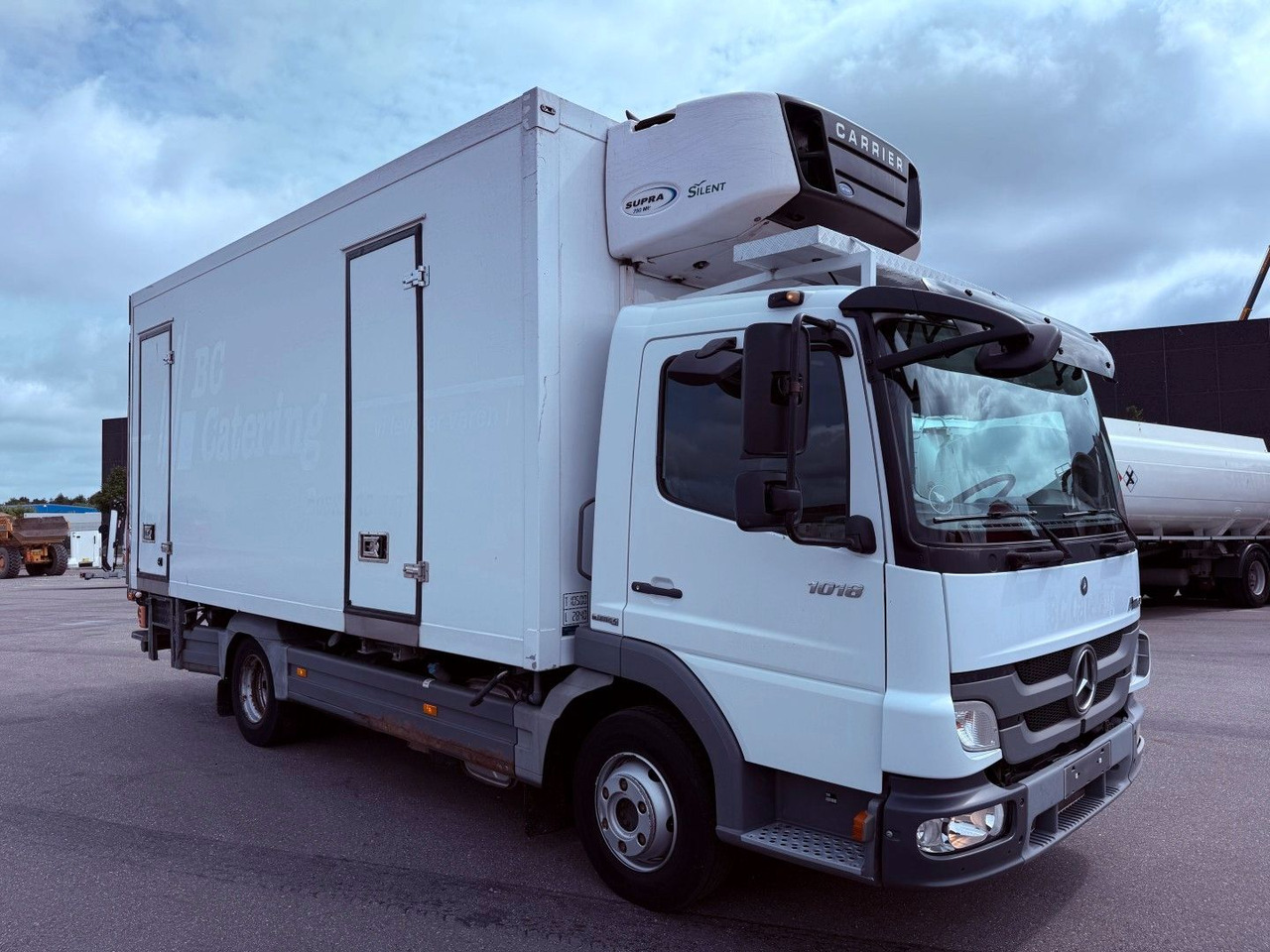 Mercedes-Benz Atego 1018 4x2 Carrier Supra 750 Mt - משאית קירור: תמונה 2 Mercedes-Benz Atego 1018 4x2 Carrier Supra 750 Mt - משאית קירור: תמונה 2